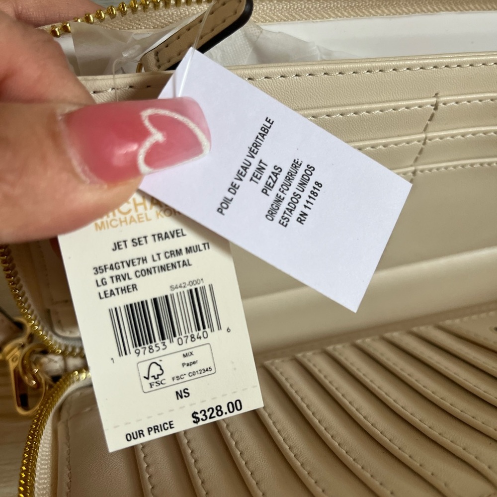 Michael Kors Leopard Print Light Cream Continental Wallet - Picture 7 of 7
